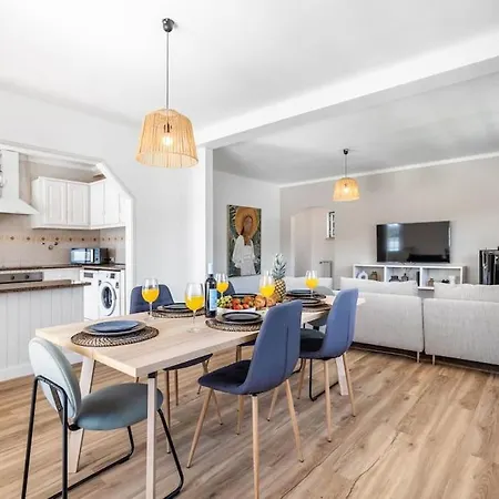 Coral - Private Large Pool & Garden Villa