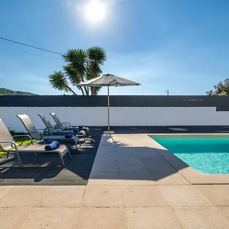 Coral - Private Large Pool & Garden Villa