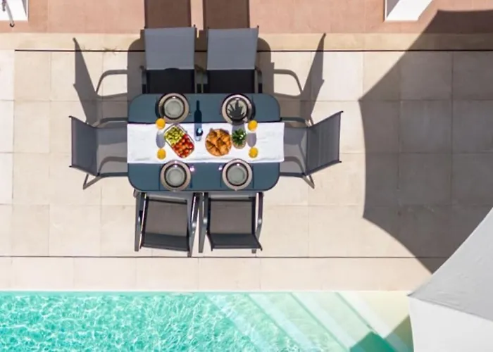 Willa Coral - Private Large Pool & Garden Famalicão